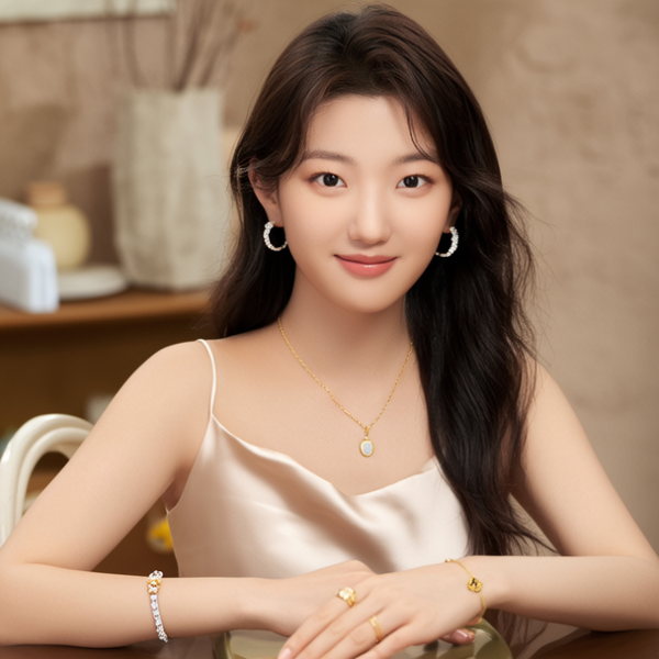 生活瞬间,美女,韩系美女,丝绸,美妆广告,家庭餐桌,4K超清,写实风格,温馨,柔和室内光,细腻皮肤,项链,耳环,手链。 生活瞬间,美女,韩系美女,丝绸,美妆广告,家庭餐桌,4K超清,写实风格,温馨,柔和室内光,细腻皮肤,项链,耳环,手链。