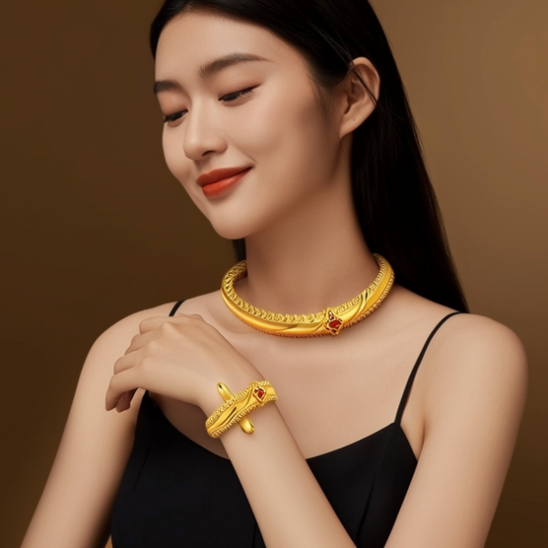 戴黄金首饰图片 戴黄金首饰图片