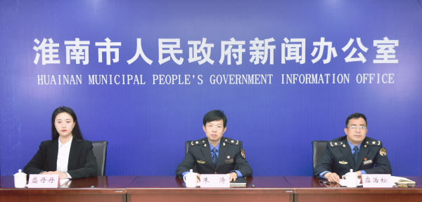 淮南城管：留住城市便民烟火气，给流动摊点“安家”