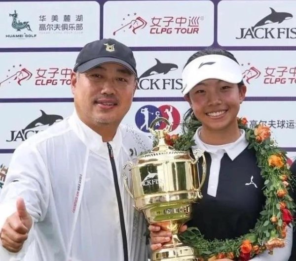 高尔夫冠军！刘国梁女儿遭15所美国大学疯抢 不会回中国读书