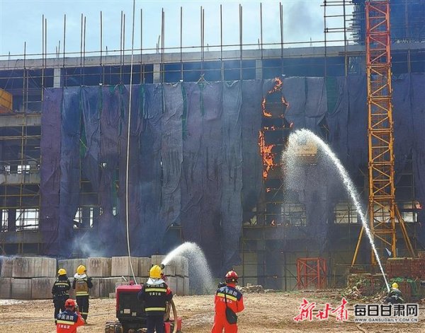 锤炼救援本领 筑牢安全防线——“砺剑高原·2026”地震救援实战演练现场速写